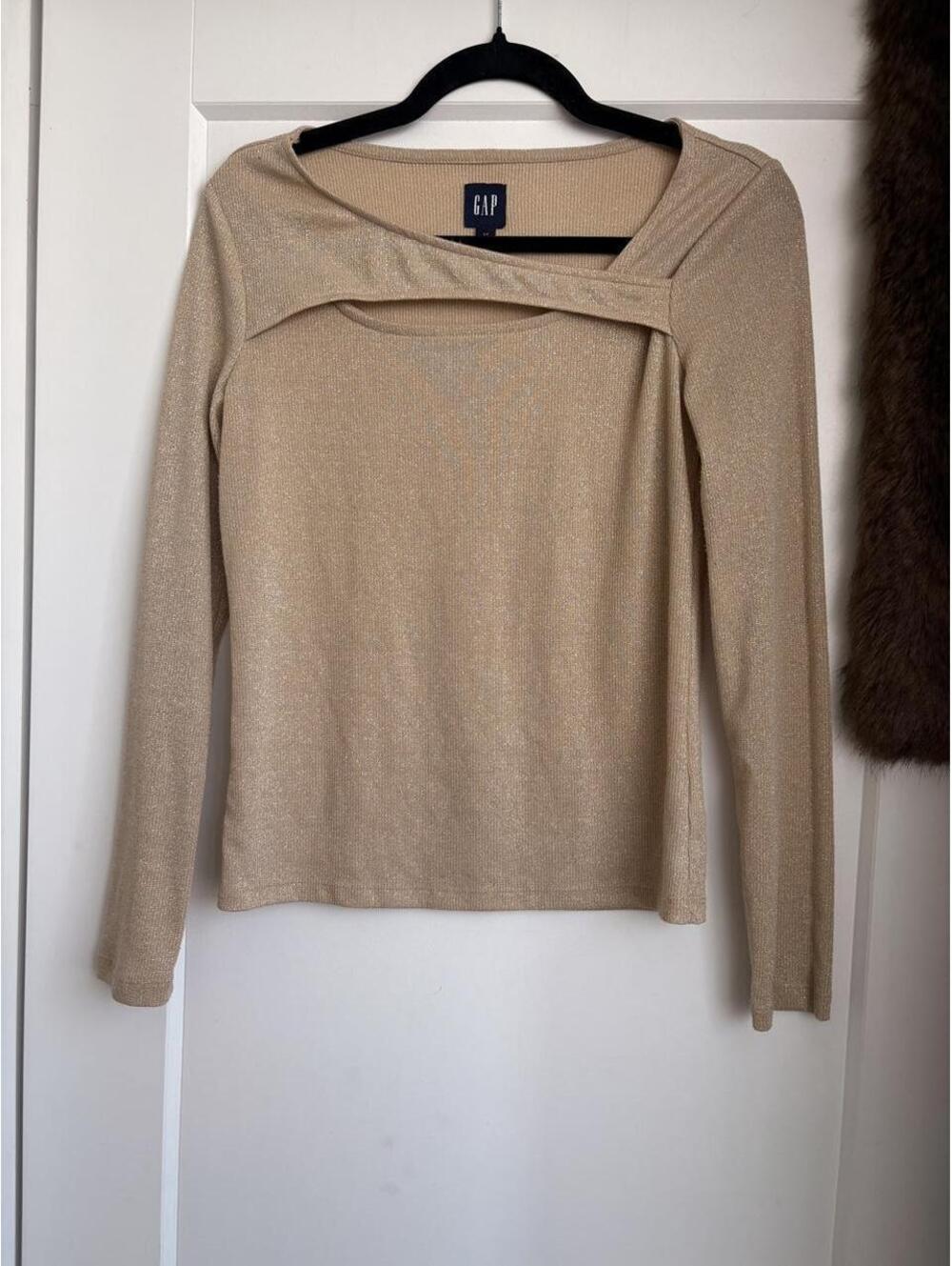VINTAGE Y2K GAP SWEATER